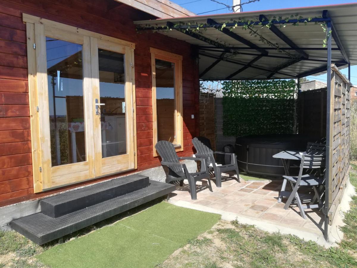 Charmant Chalet Pour 2 Personnes Spa Prive Massillargues-Attuech Екстер'єр фото